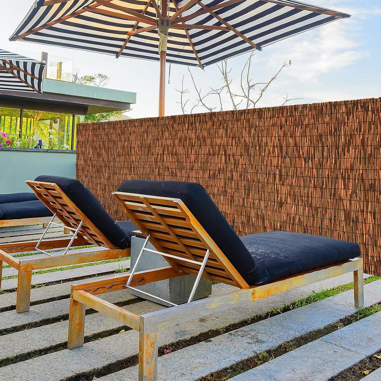 Brown 6FT X 16.4FT Reed Fencing Roll, Balcony Privacy Reed Shade Bamboo Fencing Garden Fence Border, Wind Block Sunshade Fence Screen for Outdoor Yard Patio Flower Bed Edge