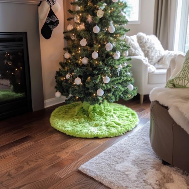 AOGU 60 Inch Faux Fur Christmas Tree Skirt Green Plush Skirt for Merry Christmas Party Christmas Tree Decoration