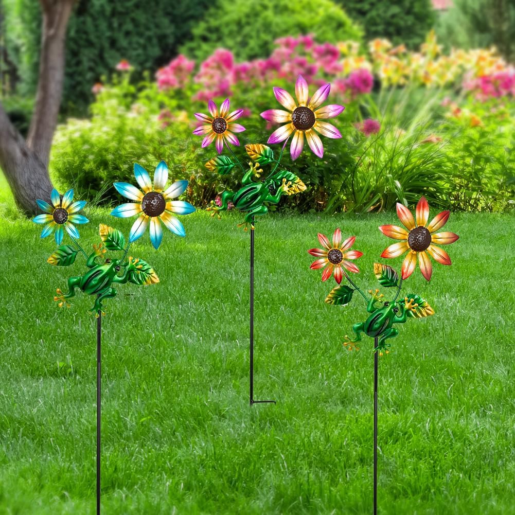 3 Pack Frog＆Flowers Garden Stakes Decor,Metal Yard Art Decorative Garden Stakes,Metal Flowers Spring Outdoor Decor for Mom,Women,Grandma