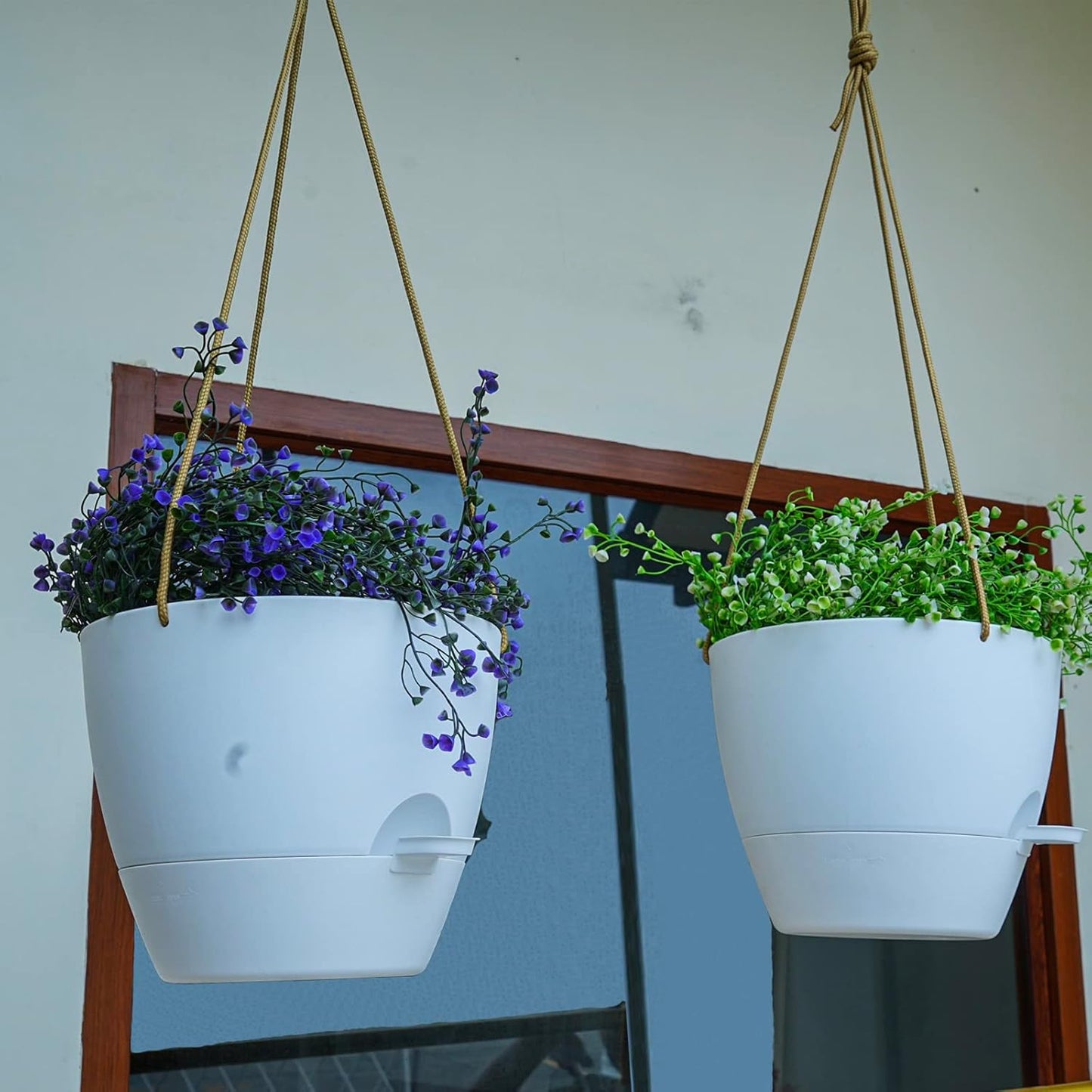 10 Inch Self Watering Hanging Pots, 2 Pack Hanging Planters with 40oZ Deep Reservior for Indoor Outdoor Plants Flowers, White