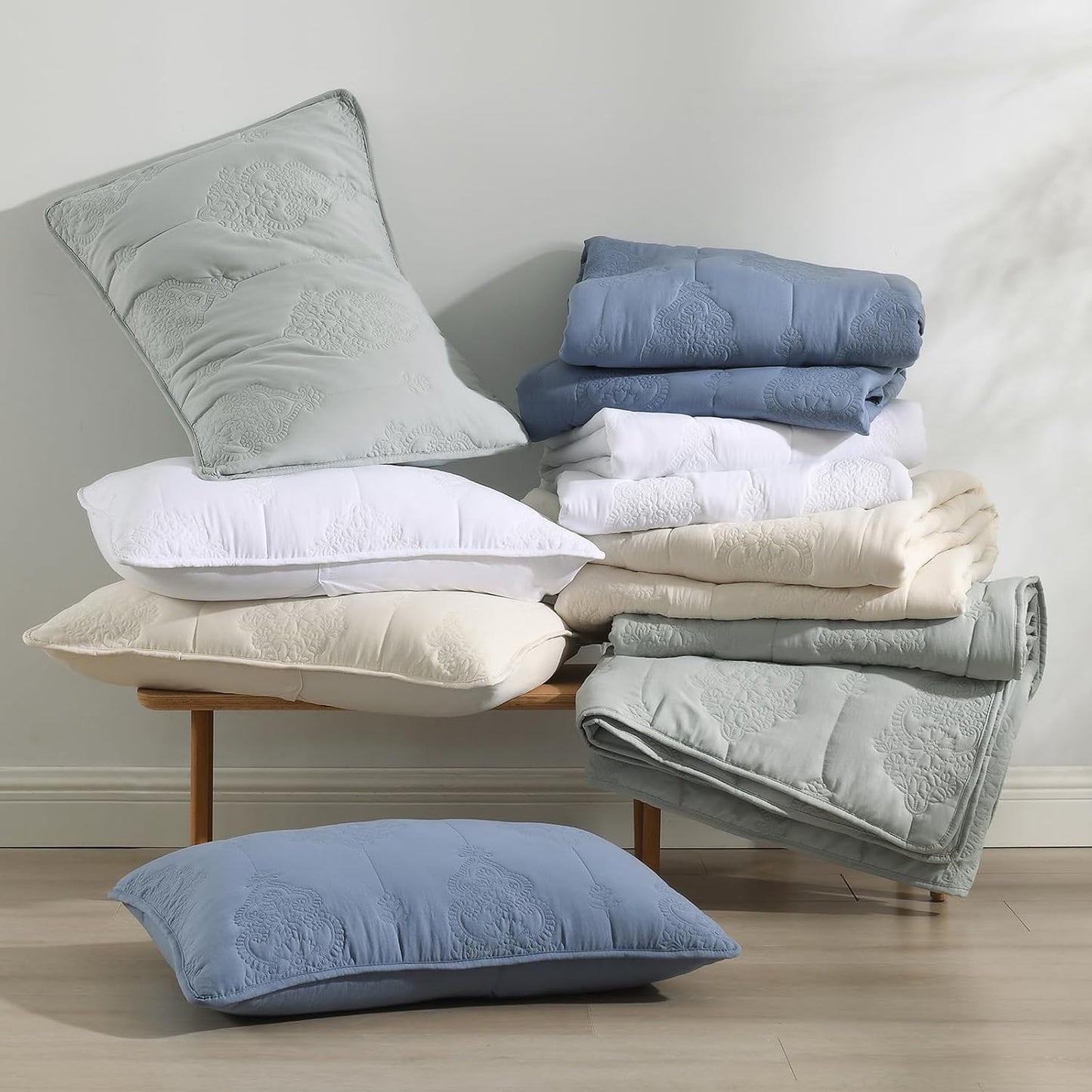 HORIMOTE HOME Ivory Quilt King Size Floral Quilt Bedspread Lightweight Soft Pre-Washed Microfiber Bedcover, 3 Pieces Thin Comforter Bed Cover Bedding Set for All Season