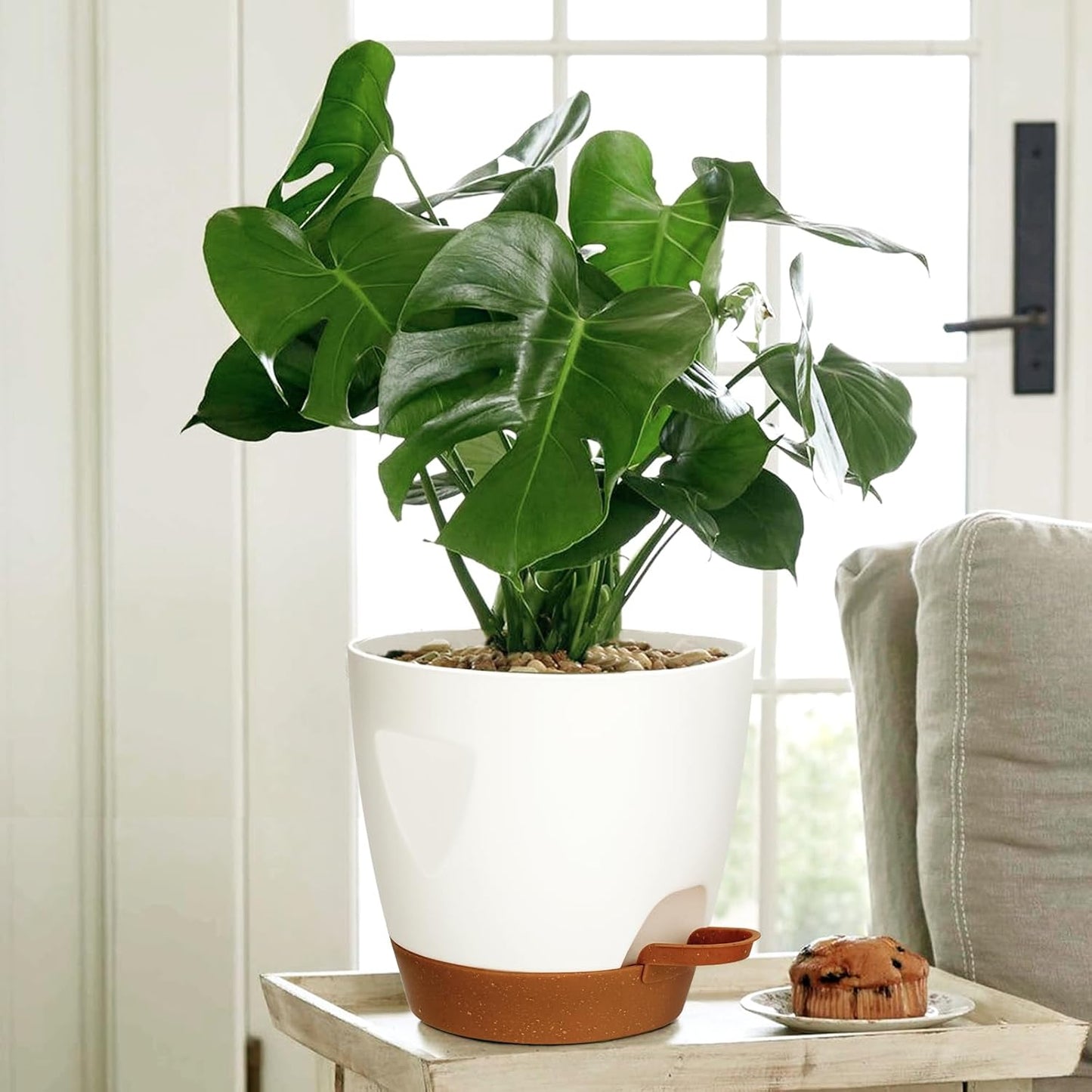 Uneed Indoor Self Watering Planters with Drainage Holes and Saucers, 7/6.5/6/5.5/5 Inch-5 Pots,for Indoor Plants, Herbs, Succulents (White)