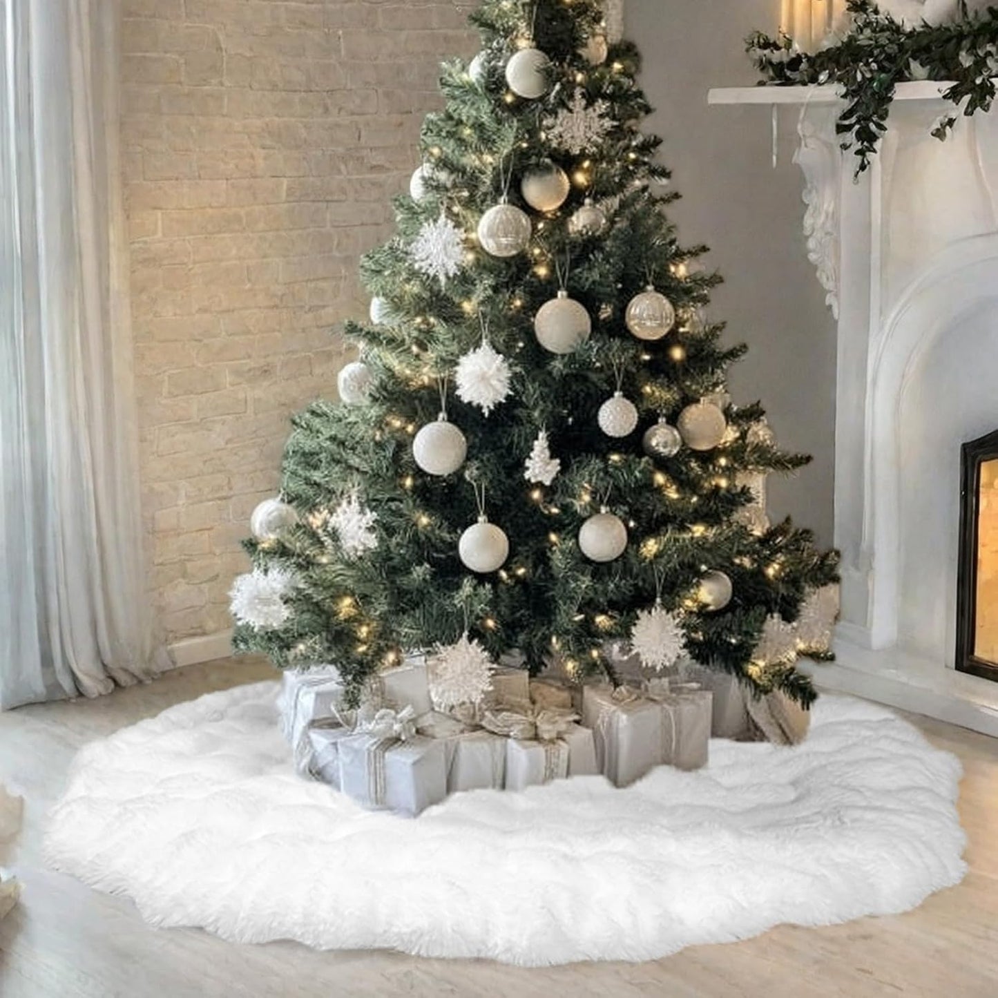 35 Inch Rabbit Fur Christmas Tree Skirt White Plush Skirt for Merry Christmas Party Christmas Tree Decoration