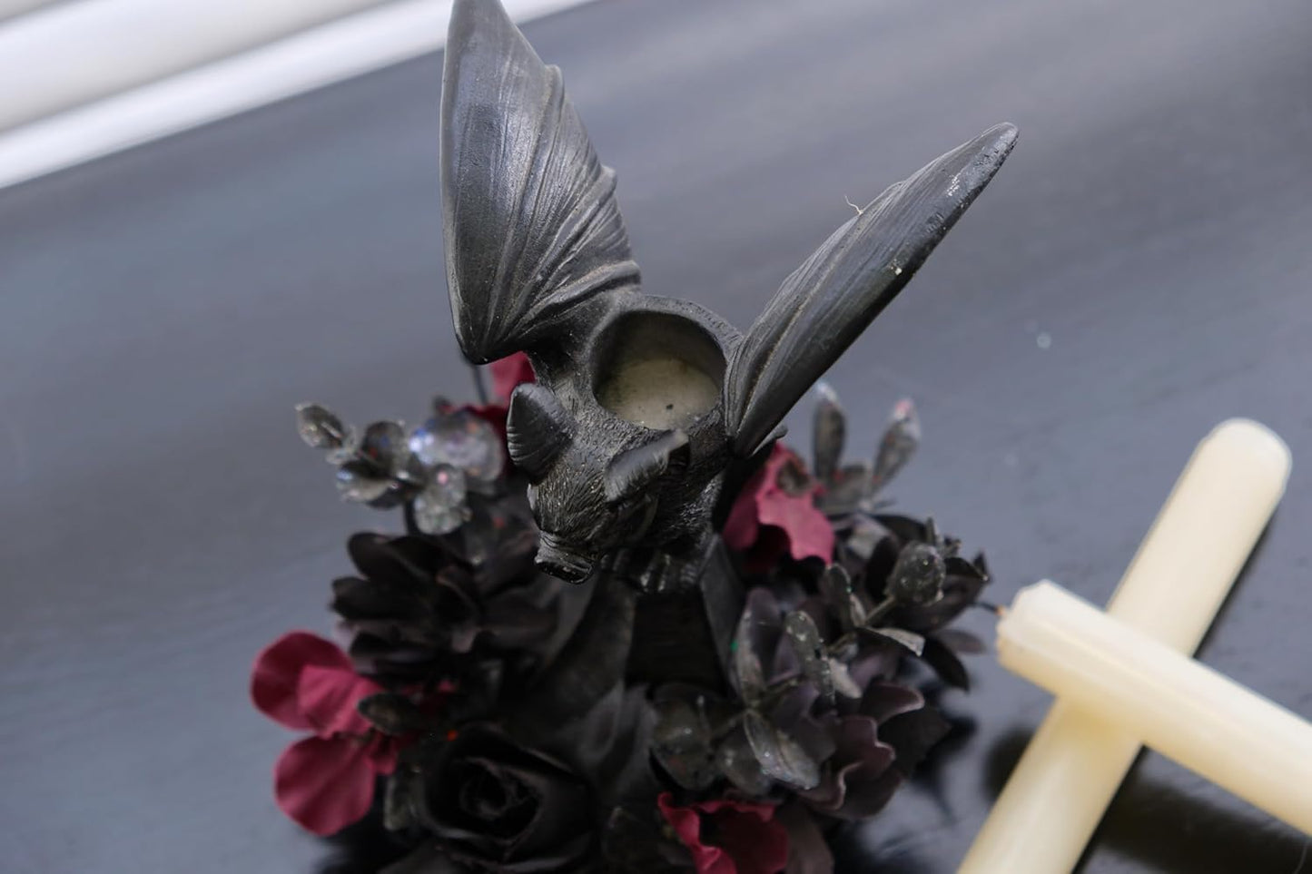 Bat Shaped Halloween Candle Holder, Black Resin Candlestick Holder with Black&Burgundy Artificial Flower, Gothic Halloween Decor for Coffee Table/Dining Table Centerpiece, 6" Height