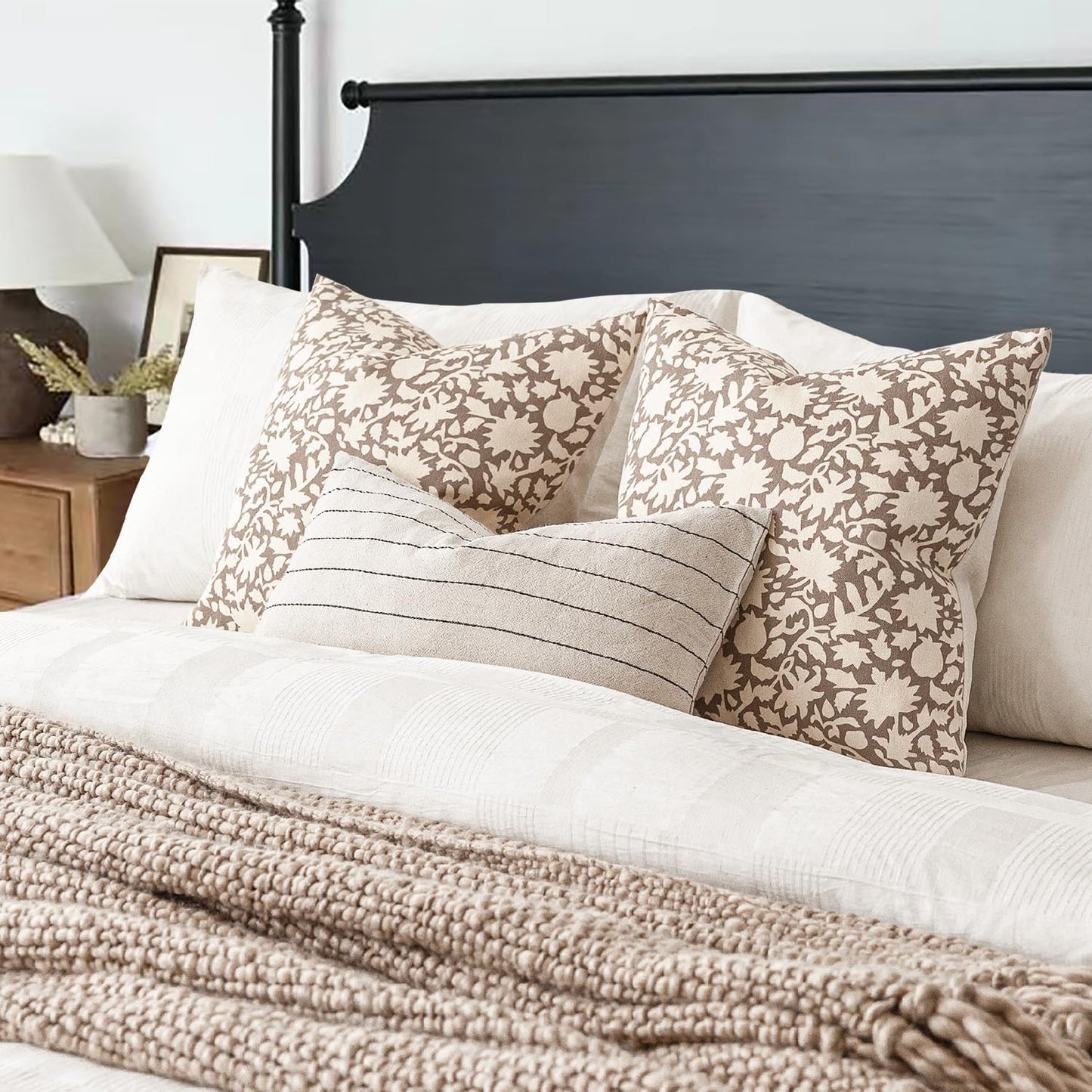 Foindtower Set of 2 Decorative Neutral Floral Throw Pillow Covers Accent Farmhouse Cushion Covers Boho Vintage Pillowcase for Couch Sofa Bedroom Living Room Home Decor Outdoor,22×22 Inch,Tan