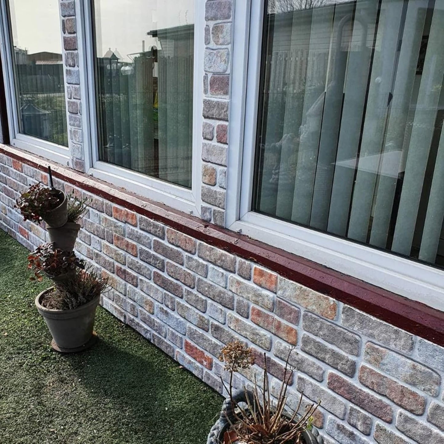 Dundee Deco 3D Wall Panels Faux Brick - Cladding, Brown Beige Stone Look Wall Paneling, Styrofoam Facing for Living Room, Kitchen, Bathroom, Balcony, Bedroom, Set of 10, Covers 53 sq ft