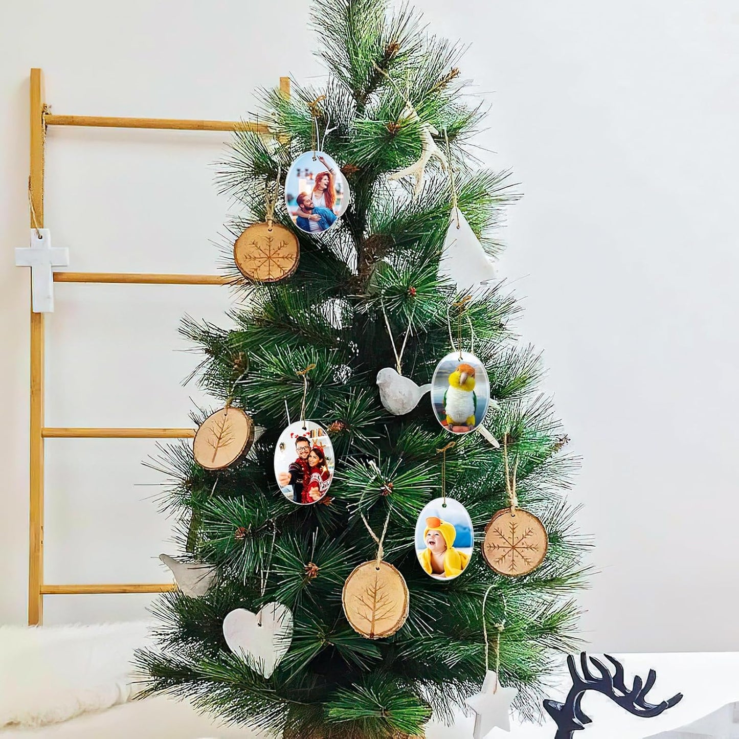 Personalized Christmas Ornaments 2025 Ceramic Custom Picture Text Hanging Ornament Customized Christmas Tree Decorations Keepsake Gift for Family Couples Xmas Tree Home Decor