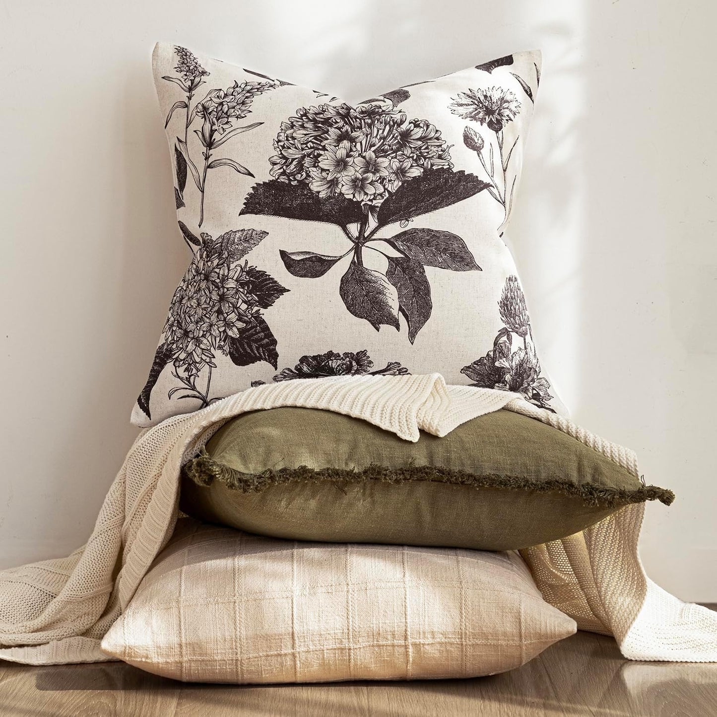 Foindtower Set of 2 Linen Floral Vintage Throw Pillow Covers Neutral Accent Print Decorative Cushion Covers Farmhouse Boho Home Decor for Sofa Chair Couch Bedroom Living Room Outdoor,24×24 Inch,Black