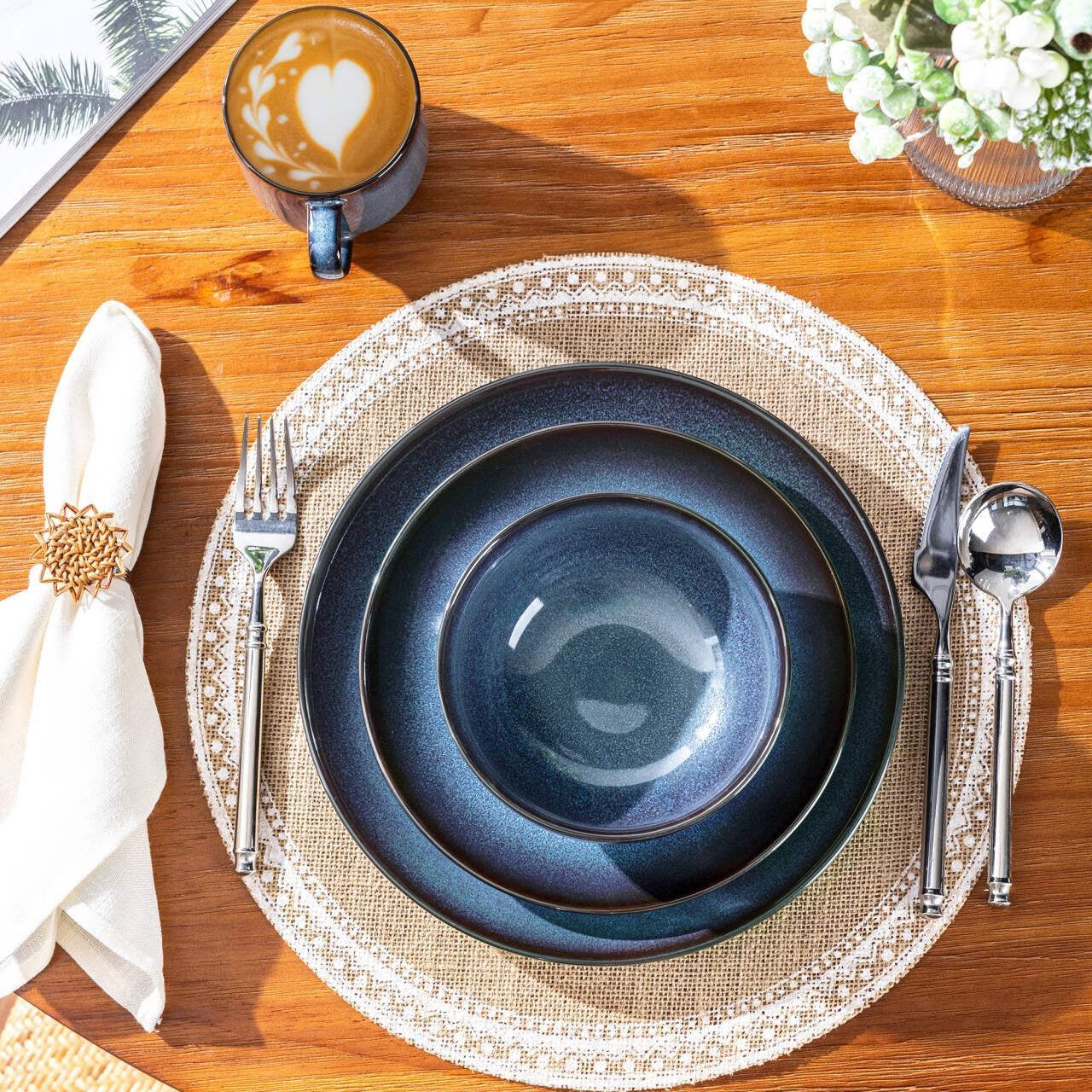 LERATIO Ceramic Dinnerware Sets for 4,16-Piece Reactive Glaze Plates and Bowls Set with Mugs,Highly Chip and Crack Resistant | Dishwasher,Microwave & Oven Safe Dishes set-Blue