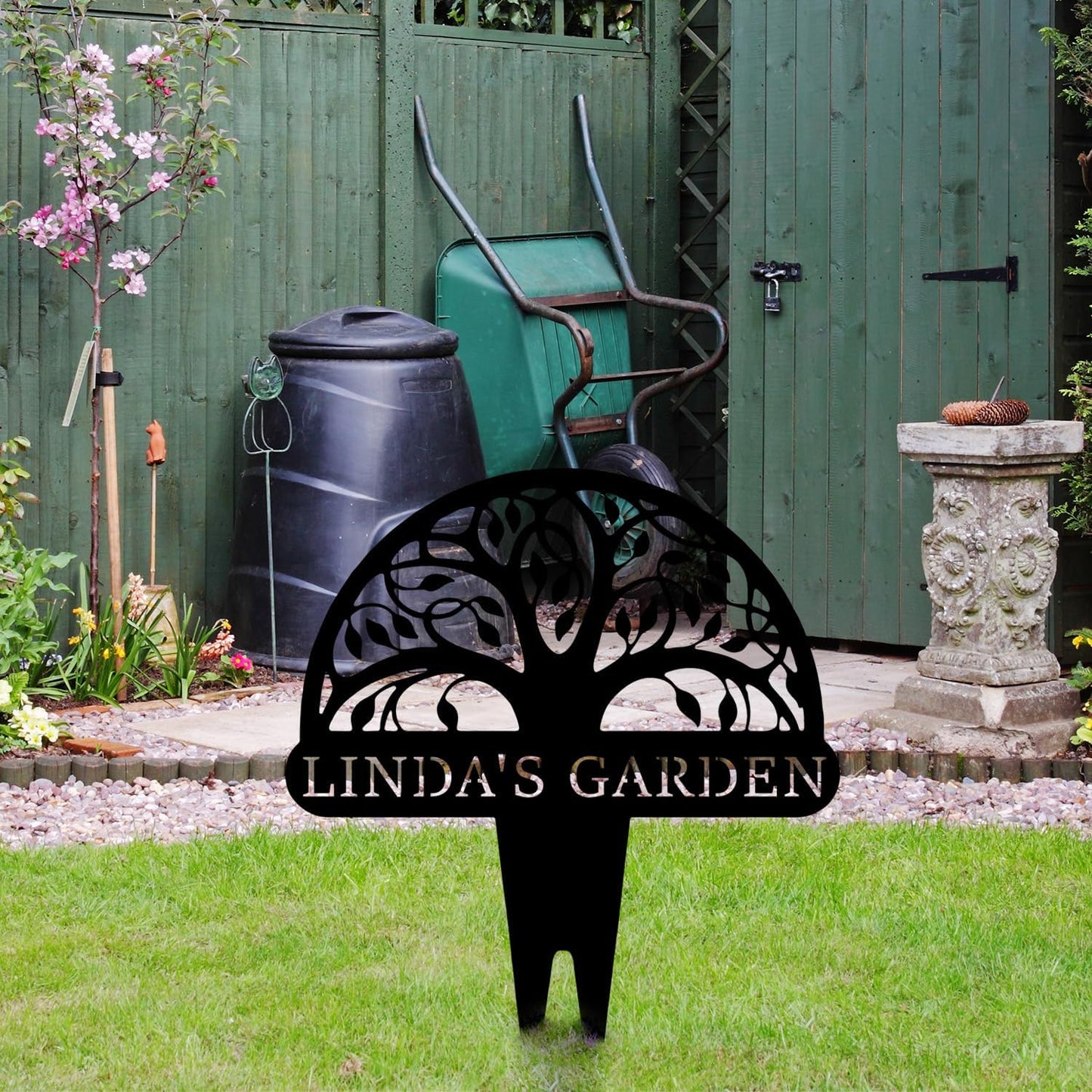 Personalized Tree of Life Metal Garden Sign with Stake, Custom Family Name Sign for Outdoor, Nature Lover Gift