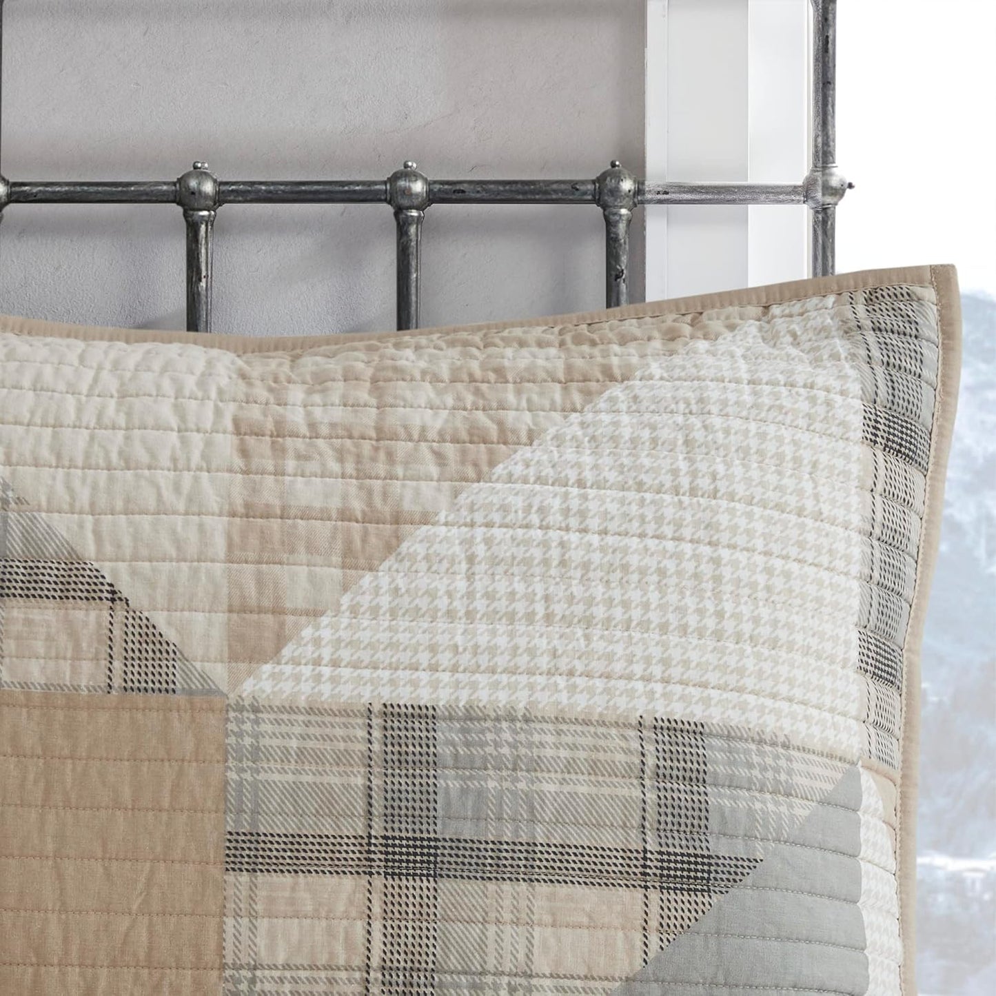 Woolrich Olsen Reversible Quilt Set - Cottage Styling Reversed to Solid Color, All Season Lightweight Coverlet, Cozy Bedding Layer, Matching Shams, Oversized Full/Queen, Geometric Plaid Tan 3 Piece
