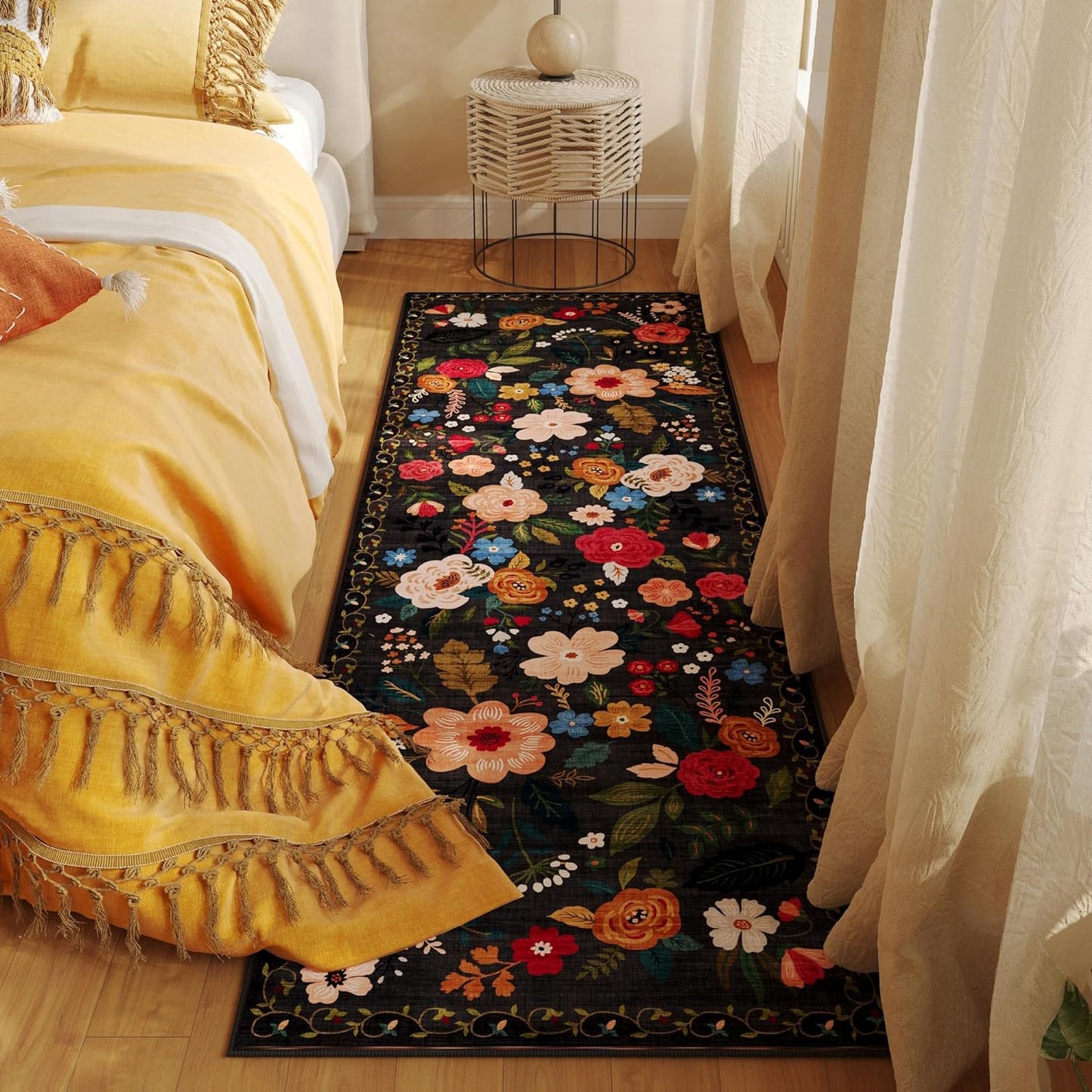 Runner Rug for Hallways Kitchen Rug Non Slip 2'x 6' Washable Runner Rugs with Rubber Backing Soft Floral Carpet Runner for Hallways, Kitchen, Laundry, Bedroom, Bathroom(Black)