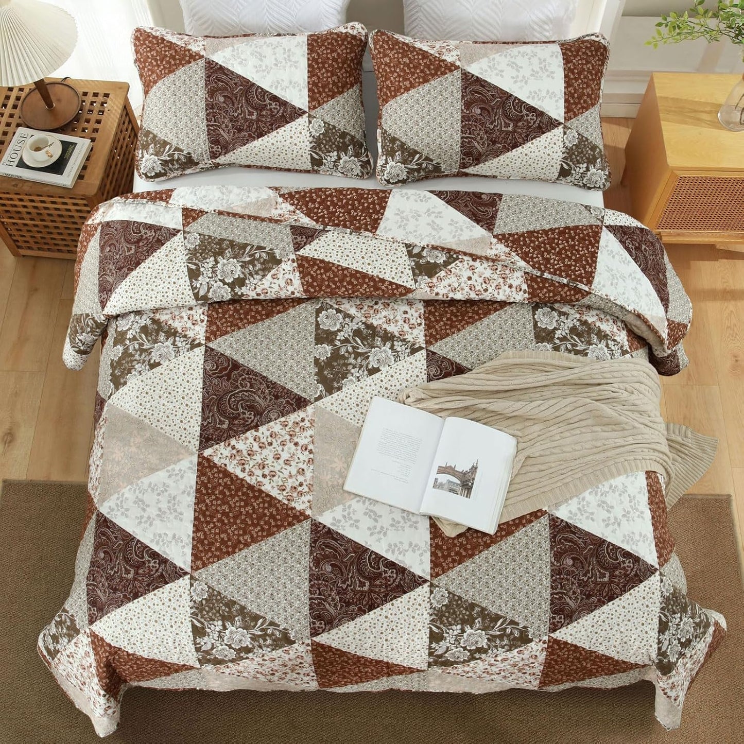 Dobuyly Fall Quilt Queen Size, Brown Floral Triangle Patchwork Bedspread Fall Bedding Set, Soft Lightweight Microfiber Coverlet Set (1 Quilt, 2 Pillow Shams)