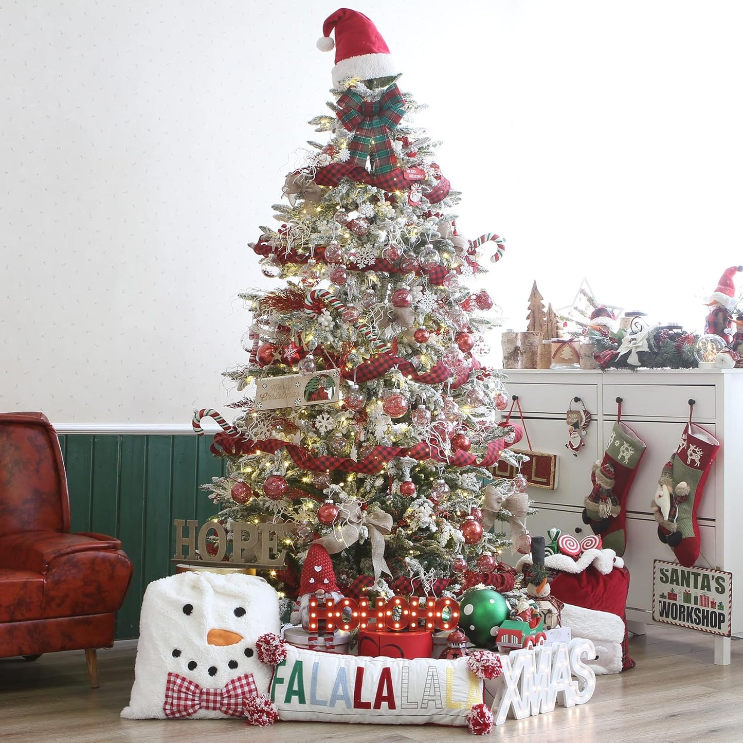 Sea Team Shatterproof Clear Plastic Christmas Ball Ornaments Decorative Xmas Balls Baubles Set with Stuffed Delicate Decorations (70mm/2.76 inch 24-Pack, Red)