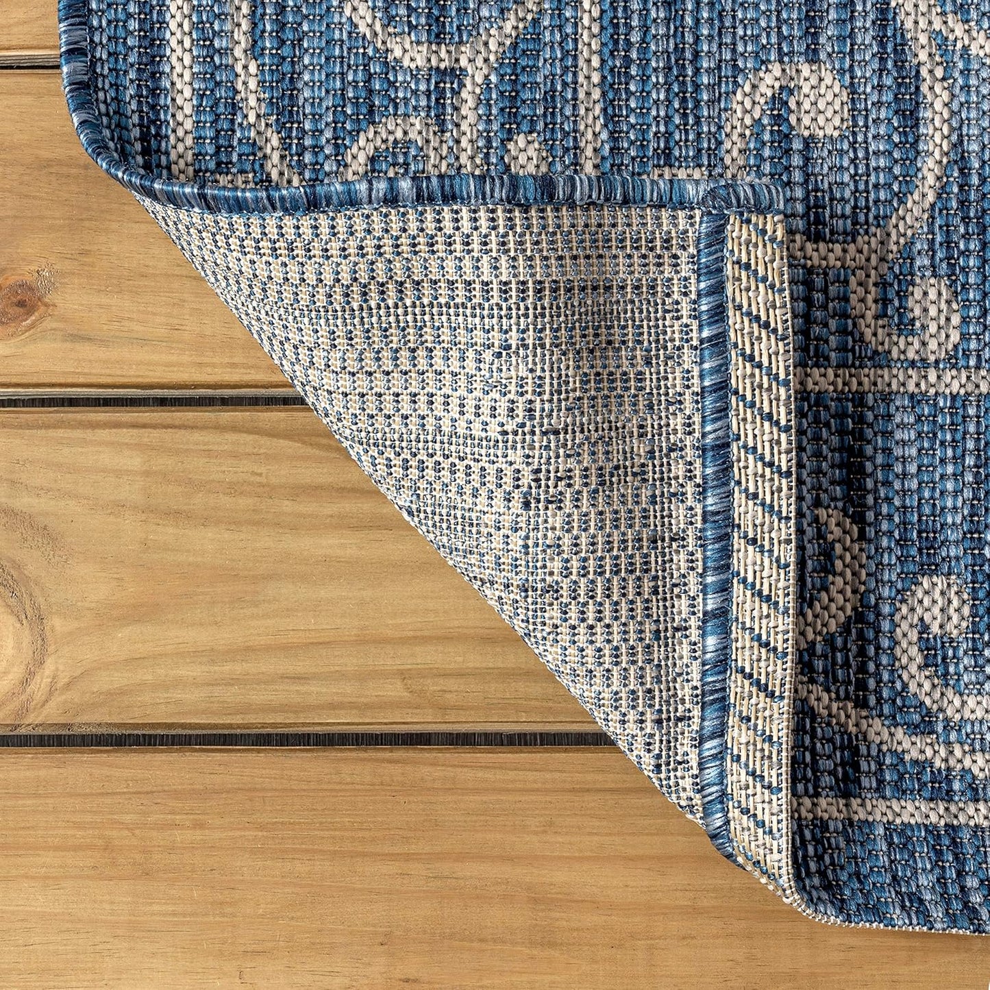 JONATHAN Y Vintage Filigree Indoor Outdoor Area Rug 4X6 Navy/Gray, Charleston Textured Weave for Backyard, Patio, Porch, Easy-Cleaning, High Traffic, Pet-Friendly, Non-Shedding (SMB106D-4)